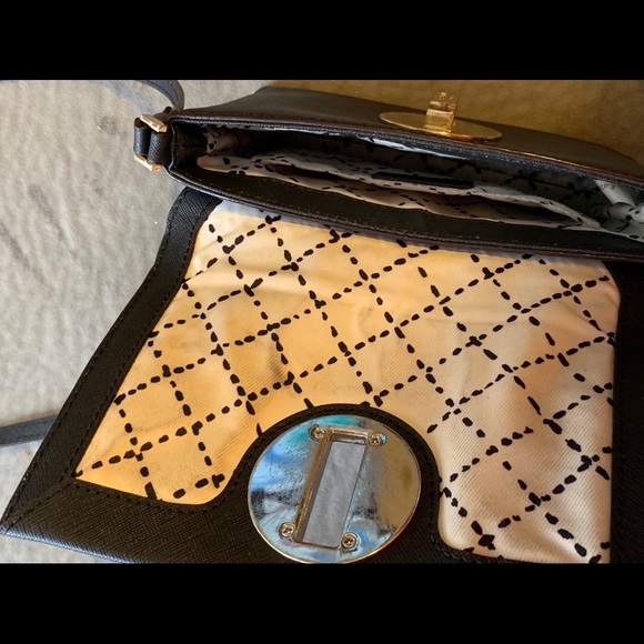 Kate Spade Side purse - Picture 6 of 7